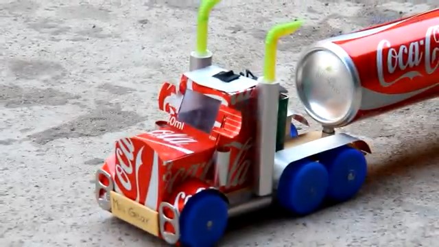 ساخت - اسباب بازی-کامیون - قوطی نوشابه - بازیافت -کاردستی - دست سازه2